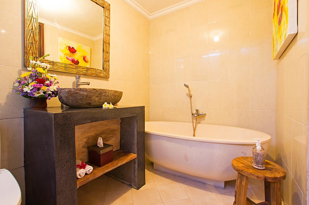 Villa Arushi Seminyak  Ngoại thất bức ảnh